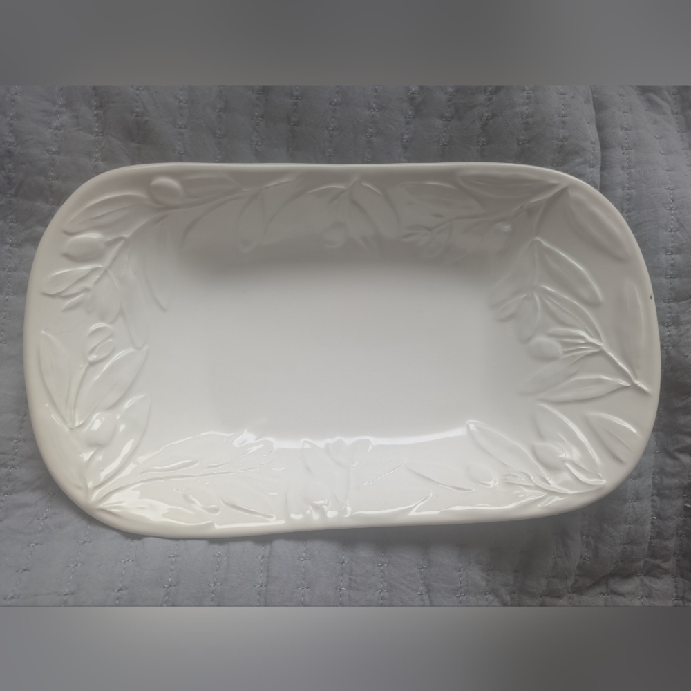 Chic White Floral Serveware Platter